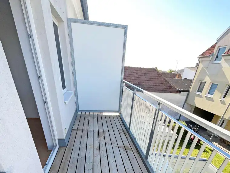 Maisonettewohnung mit 5 Zimmern, Wintergarten und Balkon!
