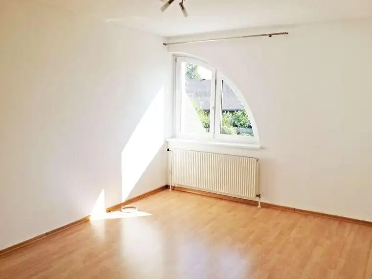 Große 2-Zimmerwohnung in Vitis! Provisionsfrei!