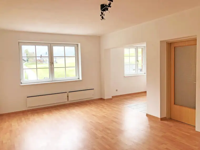 3 Zimmerwohnung in Schwarzau/Gebirge!