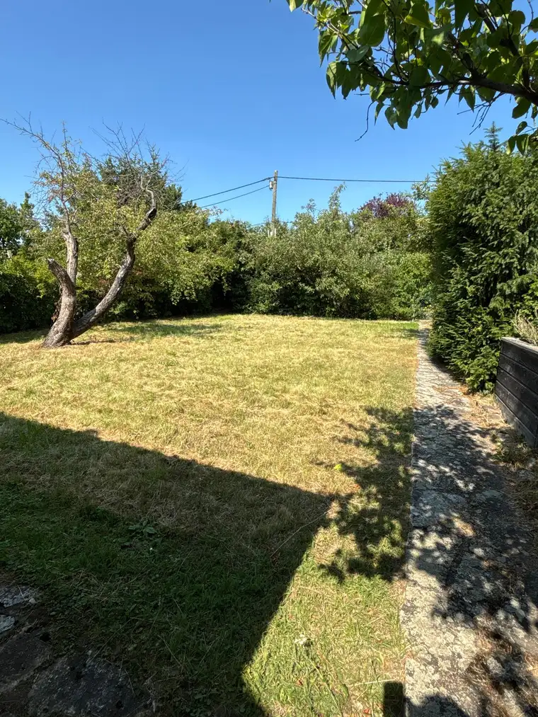 Kleingartenparadies mit unverbaubarem Wienblick ~ absolute Ruhelage am Hackenberg ~ inklusive Parkplatz 