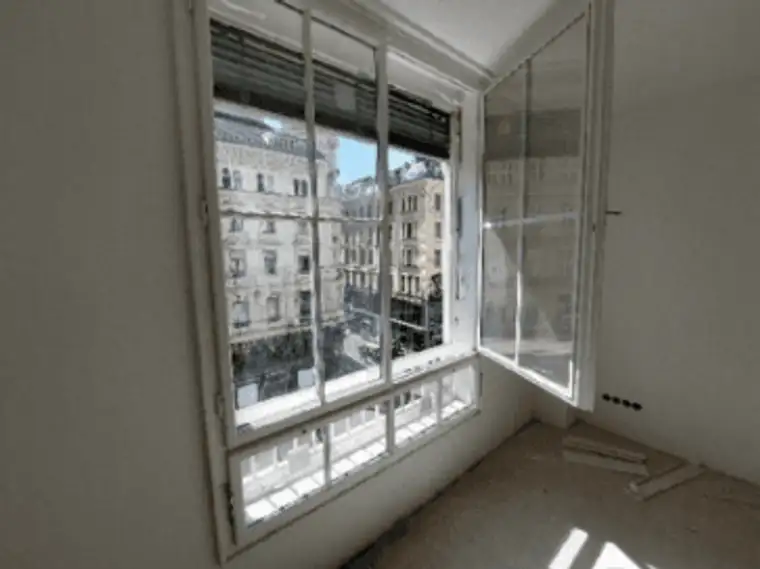 großzügige 3 Zimmerwohnung mit Blick auf den Graben ~ 4. Obergeschoss