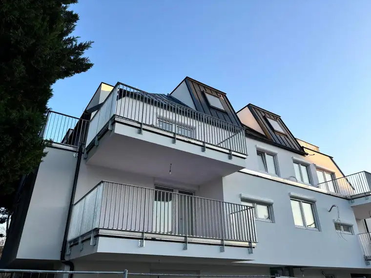 85m² große Neubau-Dachgeschosswohnung ~ 3 Zimmer ~ 11 m² Balkon ~ 1220 Wien