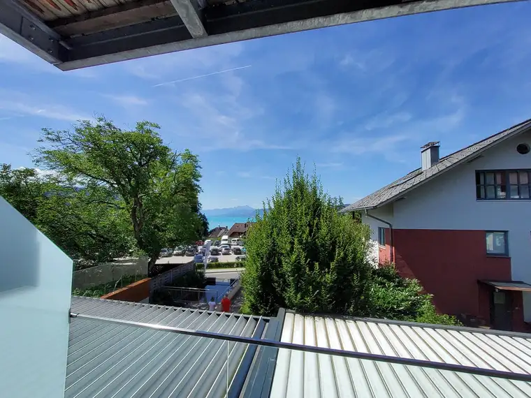 Attersee ~ 60 m² Wohnfläche ~ 1 Gehminute zum See ~ Südausrichtung 