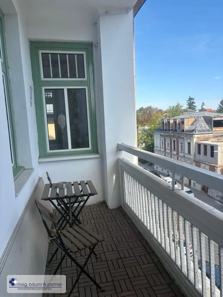 Moderne 5 Zimmer Wohnung im Altbau mit Aussenflächen und Gartennutzung