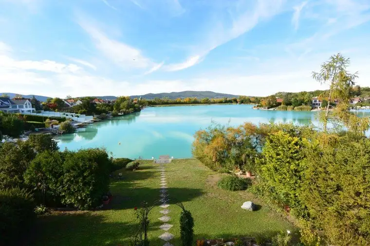 RESERVIERT! S/S/S Sommer Sonne Seevergnügen! Wohnen am SEE mit unverbaubarem Fernblick -Traumlage!