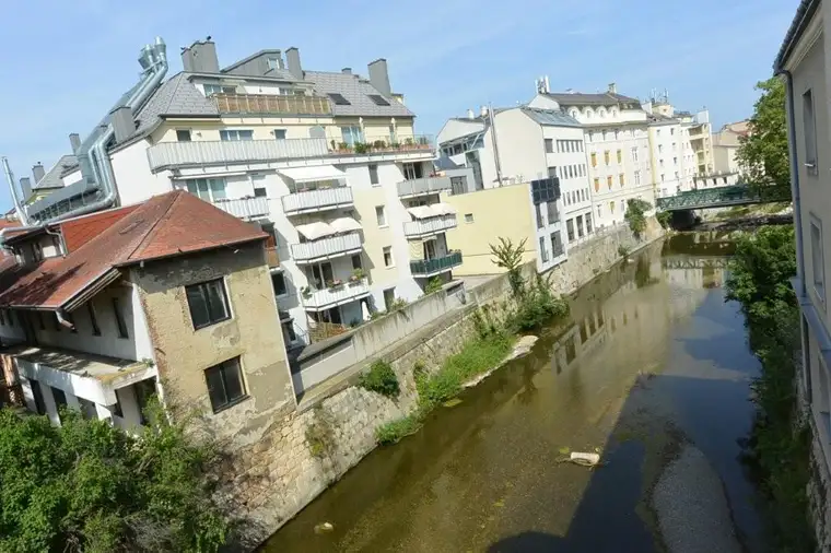 Zentral gelegene helle, ruhige 2 Zimmerwohnung ca. 45 m² beim Josefplatz!