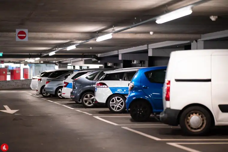 Parkgarage | Schwechat | Sendnergasse 10 | sofort zu mieten!