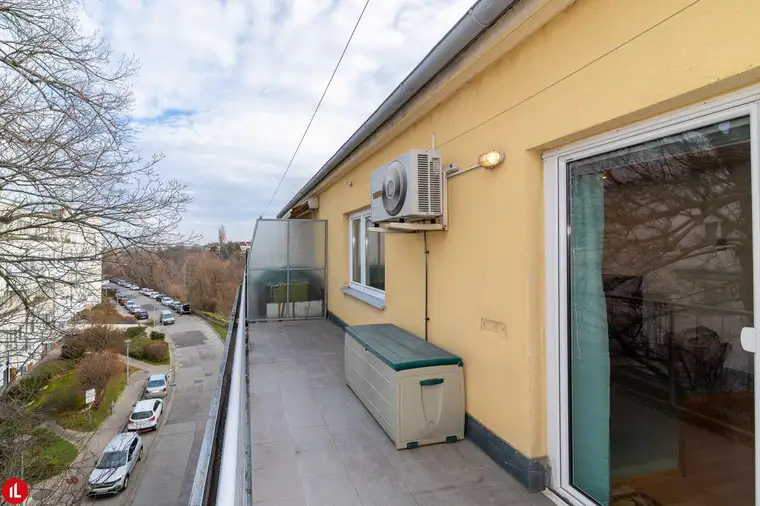 Anlegerhit | 2 Zimmer Dachterrassenwohnung | voll möbliert | niedrige Betriebskosten!