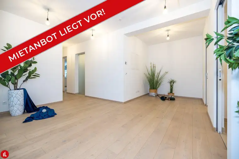 MIETANBOT LIEGT VOR! Moderne Praxis mit Terrasse &amp; Niedrigenergieausstattung in Schwechat - Perfekt für Ihr Business!