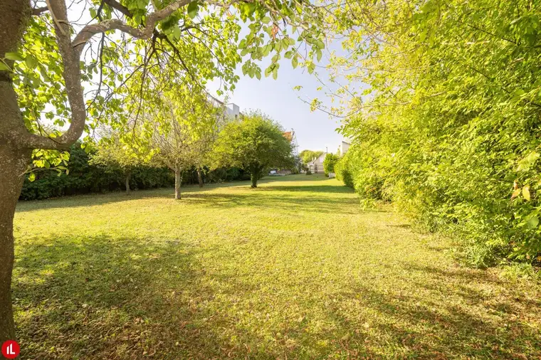 Traumhaftes Baugrundstück in Schwadorf |1428 m² für 393.000 € | warten auf Sie!