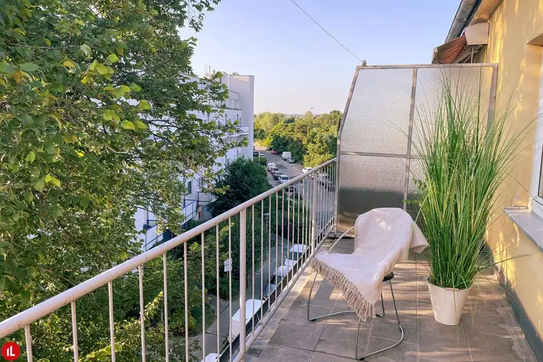 PREISHIT | 2 Zimmer Dachterrassenwohnung in Schwechat | direkt beim Einkaufszentrum | voll möbliert | EUR 179.000,-