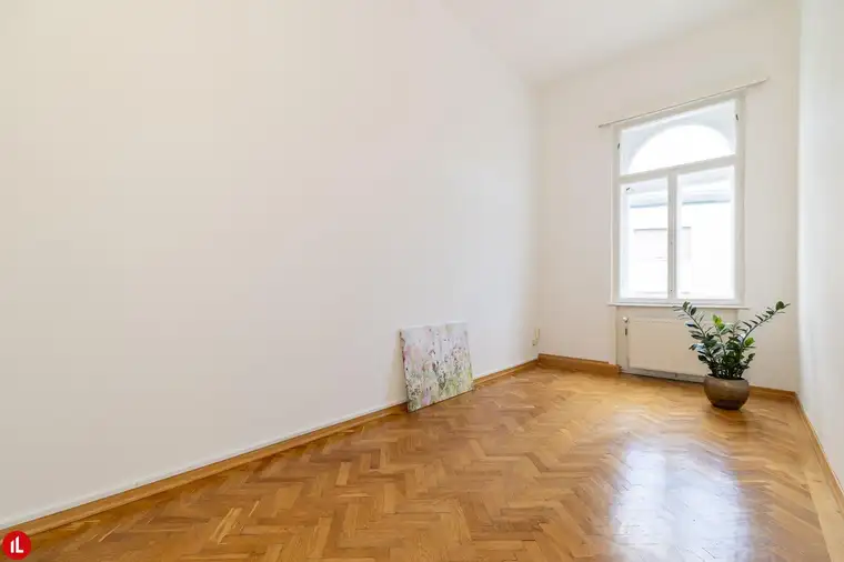Ein Haus mit Geschichte | Stilvolles Büro direkt in der Fußgängerzone von Baden