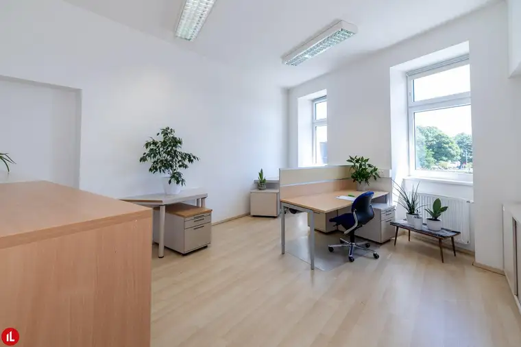 Büro in stilvollem Haus zu mieten | eigenes Lager und WC | Parkplatz optional