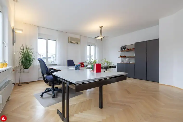 Büro nahe Wien und Flughafen