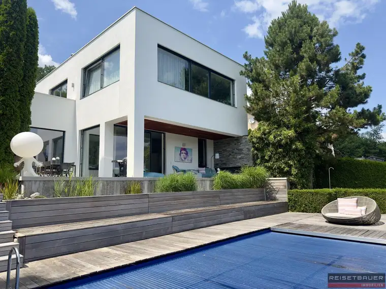 Exklusive Architektenvilla in Ruhelage mit Fernblick