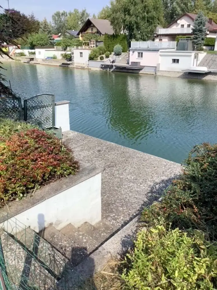 Haus mit direktem Seezugang in Lassee