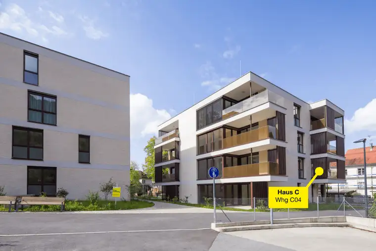 Große 2-Zimmer-Terrassenwohnung | C04