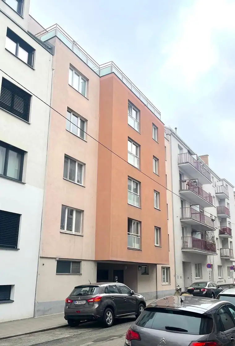 Neubau-Zinshaus mit sehr hohem Mietpotential