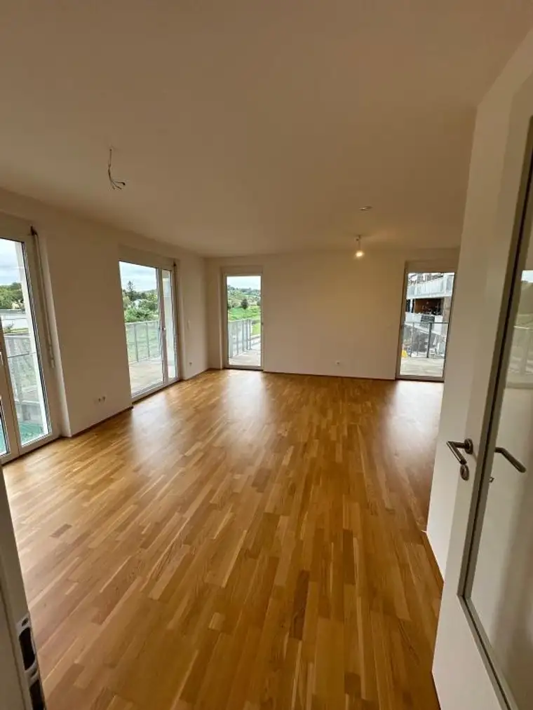 WILLKOMMEN ZUHAUSE - Traumhafte 3-Zimmer Wohnung an der großen TULLN