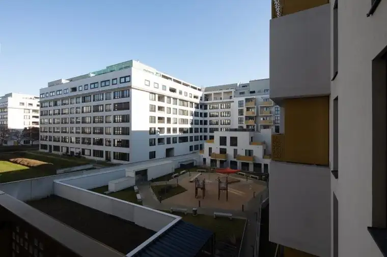 „Freiraum für Anspruchsvolle – 3-Zimmer-Wohnung mit großer Loggia in Toplage“