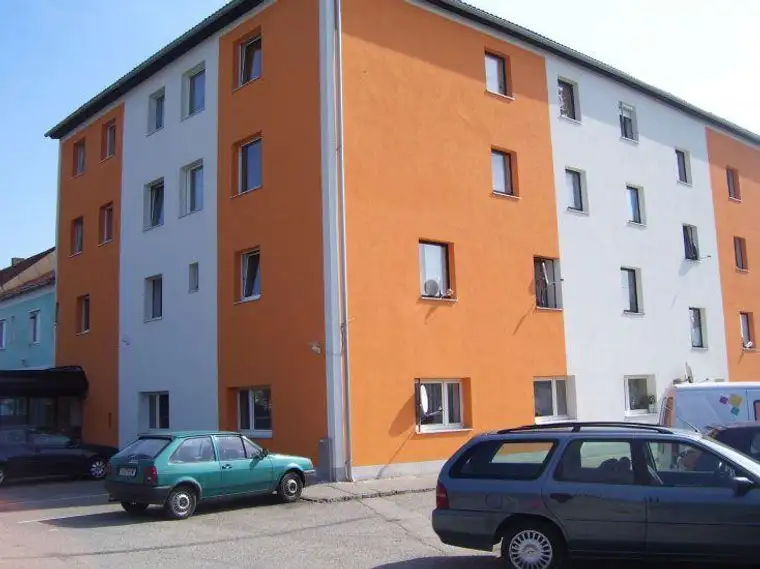 Zinshaus mit 59 Wohneinheiten plus 1 Büro voll vermietet- FORELLENHOF