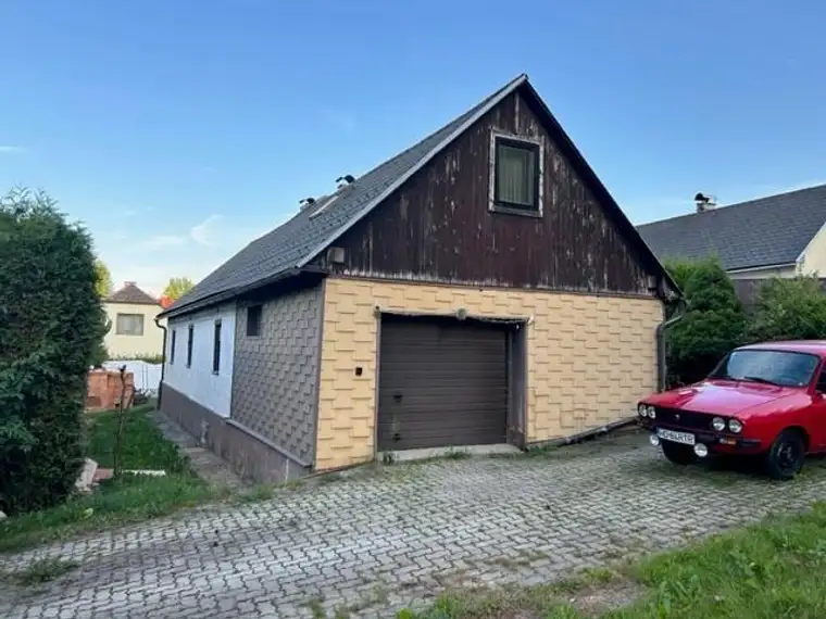 Ein Haus mit Potential umgeben von Wald -leicht sanierungsbedürftig- zwischen Sandl und Weitra