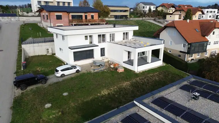Grosses Neubauhaus mit 100 m2 Wohnessbereich und toller Ausssicht vom Margaretenberg NEUER PREIS
