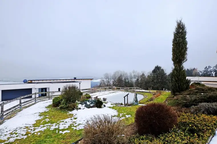 Exklusives Wohnhaus mit Indoorpool und Aussicht und LIFT , 3200 Grundstück NEUER TOPPREIS
