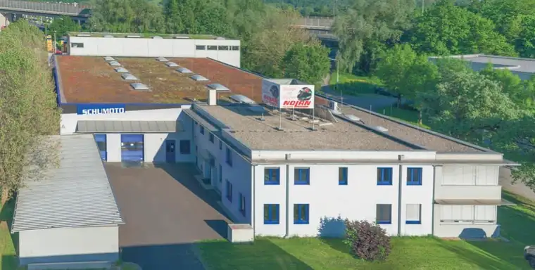 Halle 1920 m2 plus 360 m2 Büro mit toller Verkehrsanbindung mit Rampe SOFORT VERFÜGBAR
