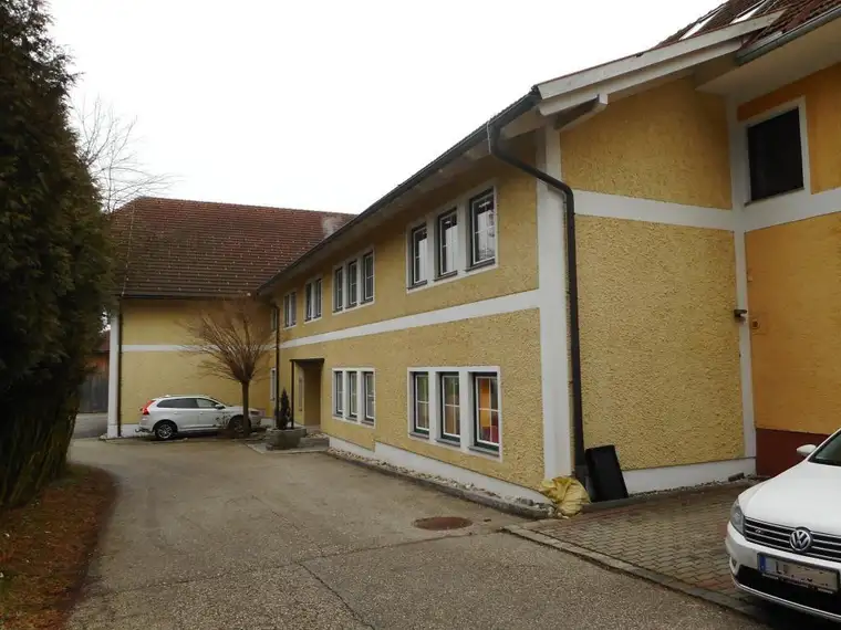 Mal etwas anderes? Etagenwohnung mit Flair in ruhiger Lage