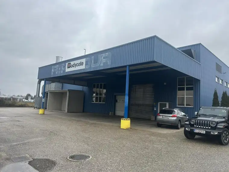 Lager-/Produktionshalle mit Büro in Toplage direkt an der B 1 mit 2500 KVA Stromleistung und Hausbrunne