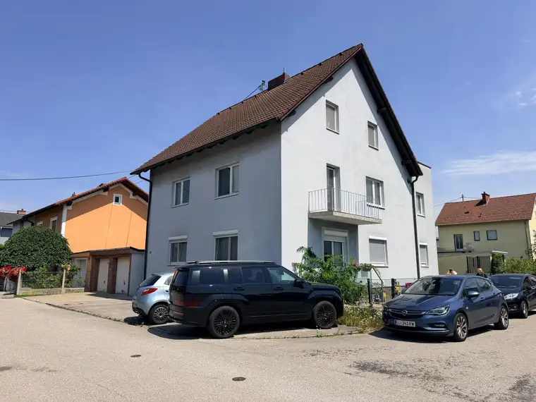 Freundliche 3‑Zimmer‑Wohnung mit Gartenbenutzung in Traun