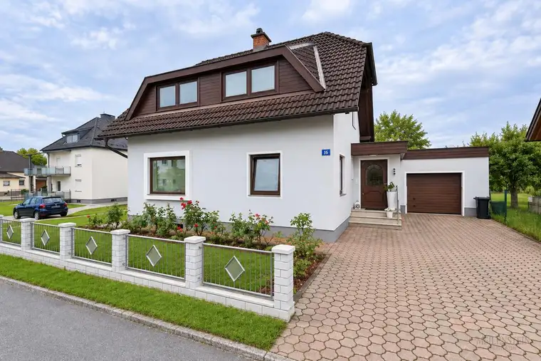 Ein Haus, zwei Generationen: 176 m² mit Garten &amp; Wintergarten in St. Stefan