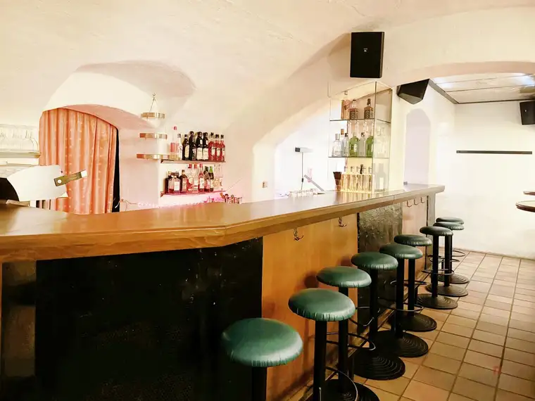 Geschäftsübernahme einer Café-Bar in Innsbruck