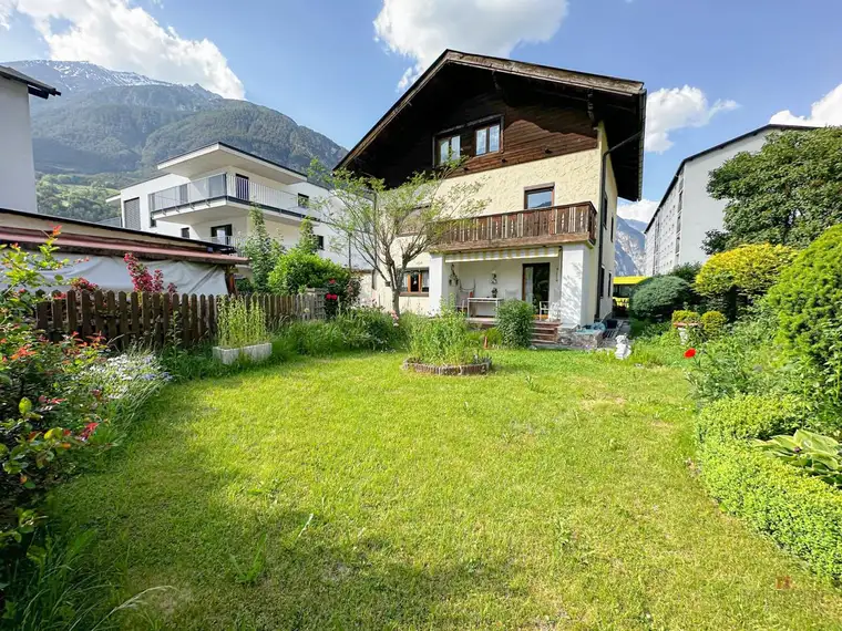 Einfamilienhaus in Landeck mit großem Garten