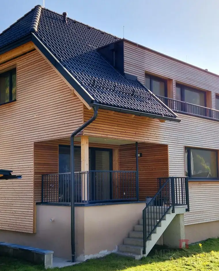 RESERVIERT Helle, behagliche Maisonettenwohnung mit Eigengarten