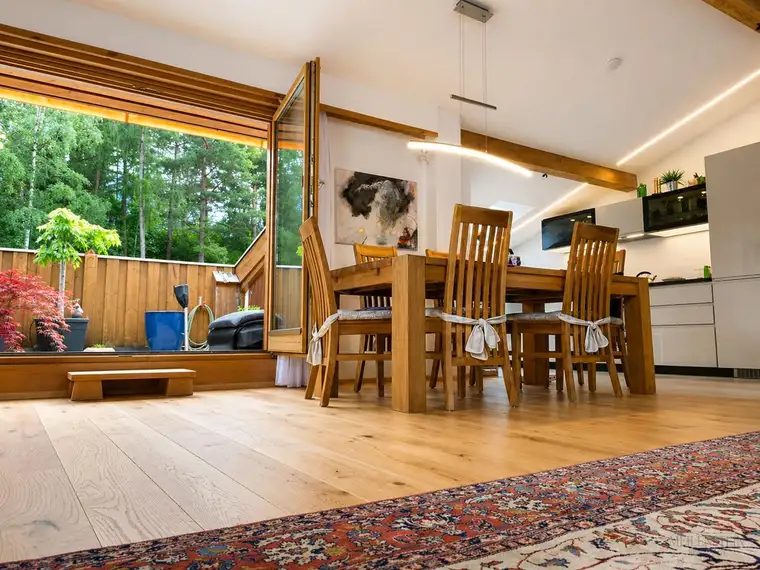 Wohntraum auf zwei Etagen in Imst – helle 5-Zimmer-Wohnung mit 2 Terrassen, Balkon &amp; Tiefgarage