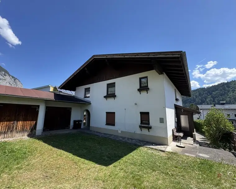 Grundstück mit Altbestand