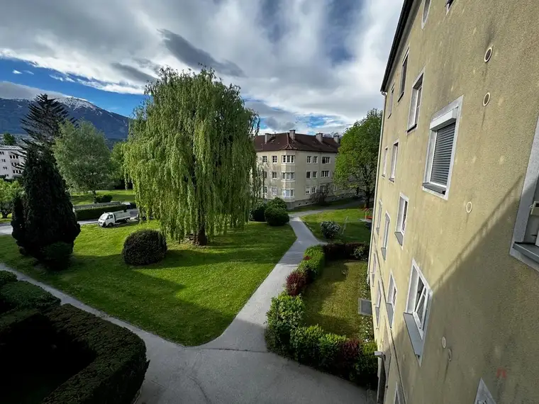 Renovierungsbedürftige 2 Zimmer Wohnung in Pradl