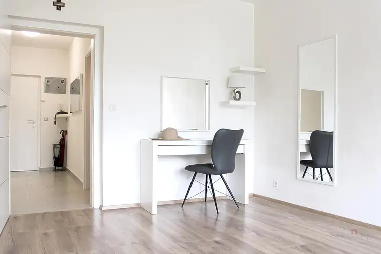 Parkanlagenseitige EG-Wohnung Im Zentrum Liezens