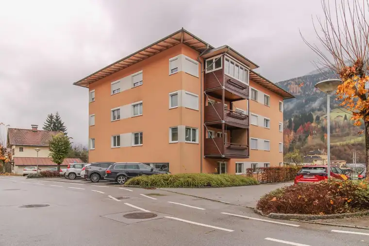4-Zimmer Wohnung in zentraler Lage