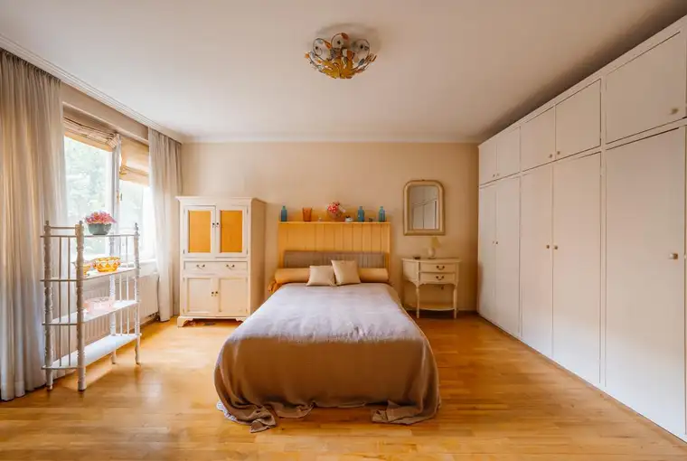 3 Zimmer, Balkon und viel Potenzial in Elisabeth-Vorstadt