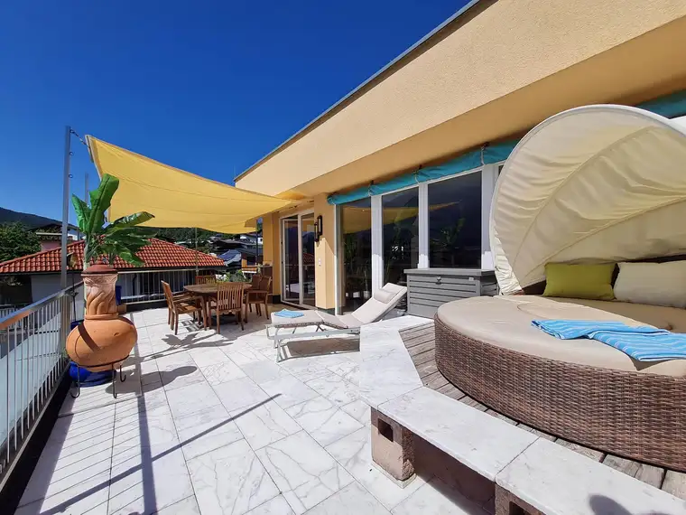 Exklusive Maisonette-Wohnung mit Dachterrasse und malerischem Ausblick