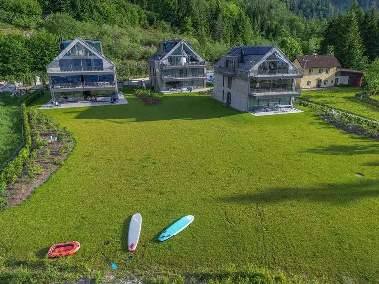 Exklusive Wohnung direkt am Attersee