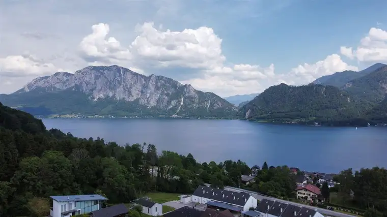 Wohnung am Attersee mit See- und Gebirgsblick