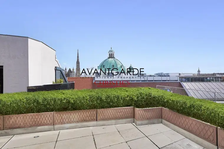 Rooftop Apartment - Prime Location Golden Quarter
