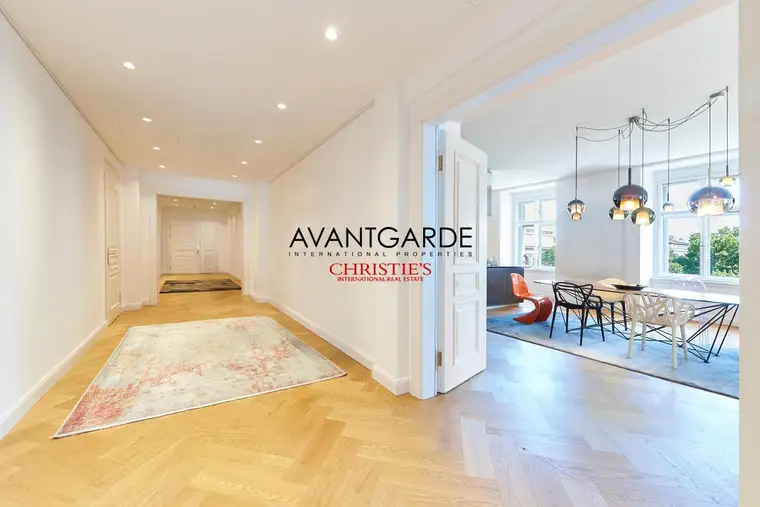 Exklusives Designer-Apartment im historischen Stadtpalais