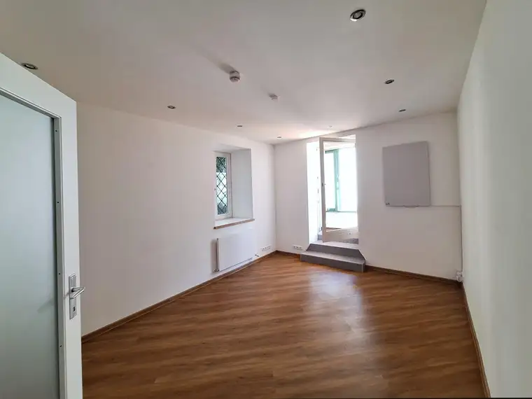 Stadt-Büro/ Studio mit Wintergarten!