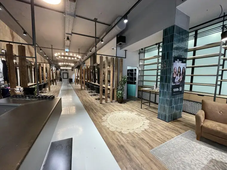 ***FRISEURSALON MIT POTENTIAL AUF MAHÜ`S BESTLAGE