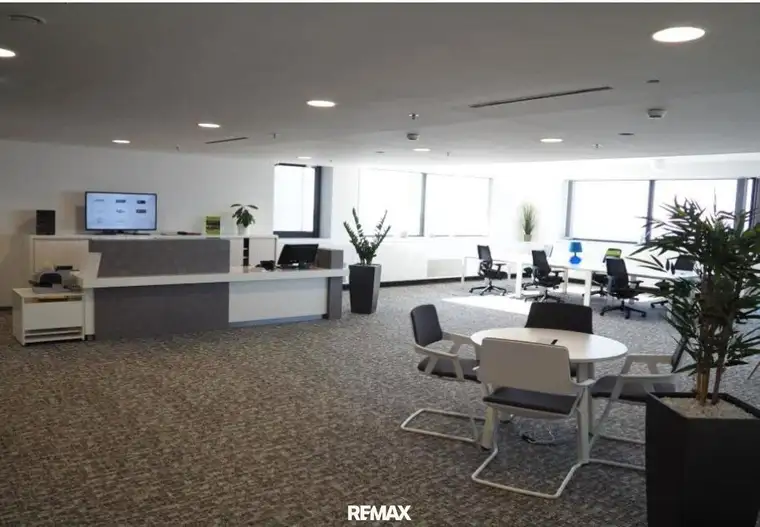 Büro im Millennium Tower - Provisionsfrei für den Mieter!